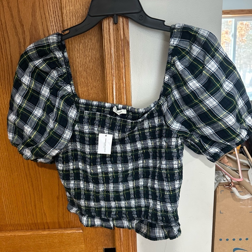 🚨NWT🚨 American Eagle Outfitters Plaid Puff Sleeve cropped Blouse